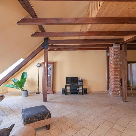 Spacious 2-Bedroom Apartment With Sauna In Vilnius Old Town By Urban Rent Εξωτερικό φωτογραφία