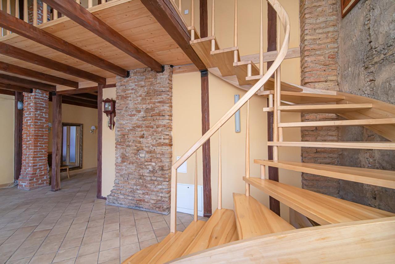 Spacious 2-Bedroom Apartment With Sauna In Vilnius Old Town By Urban Rent Εξωτερικό φωτογραφία